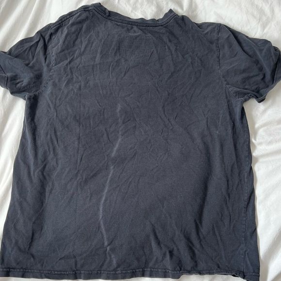 VINTAGE DISNEY MICKEY AND FRIENDS TSHIRT - Picture 6 of 6